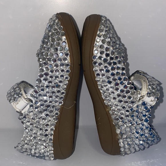 Stride Rite Ava white patent leather shoes, size 5.5W - Picture 6 of 10